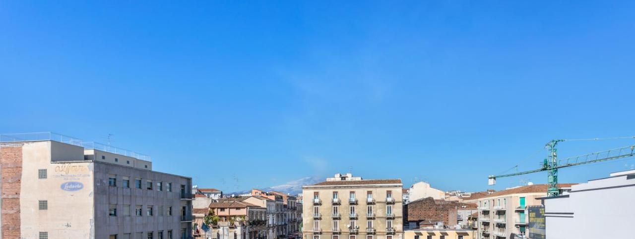 Liberta Frame Apartment With Terrace And Etna View Catania Exterior photo